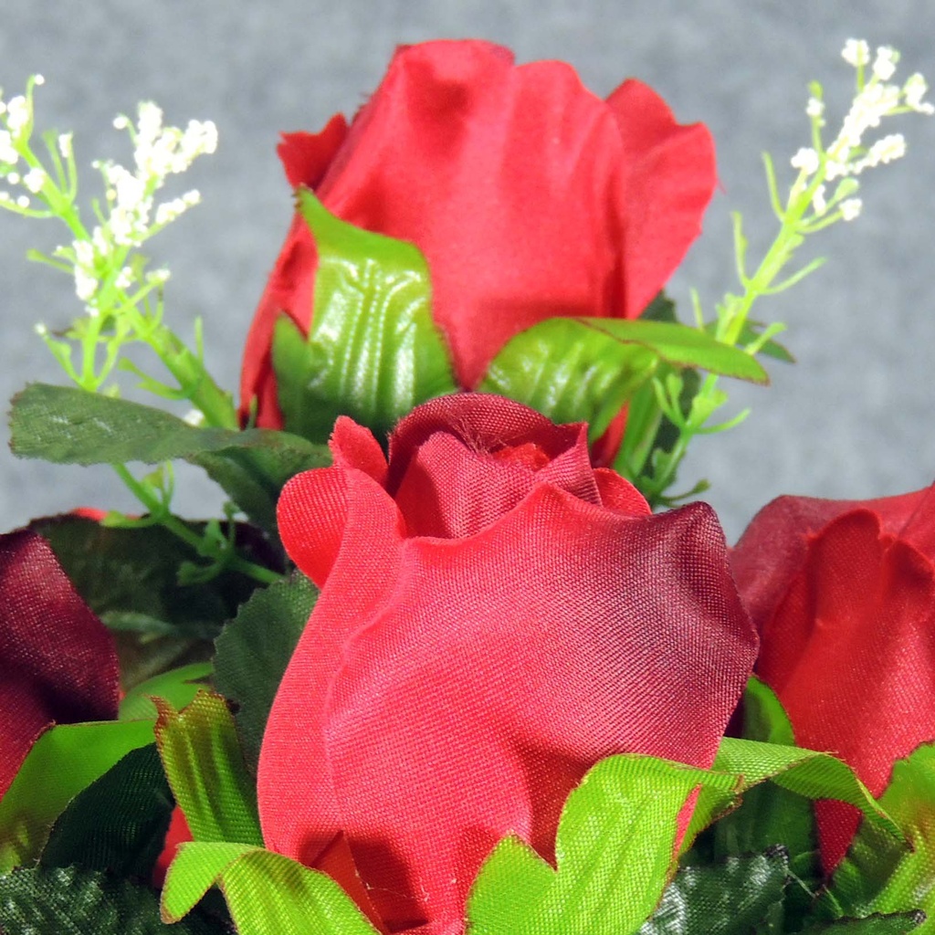 ROSE BUD SATIN BUSH X12 W/GYPSO  RED