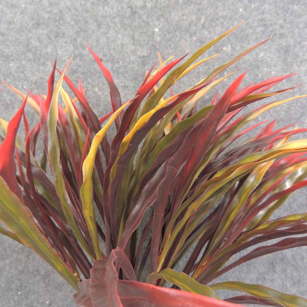 GRASS BUSH X7 14&quot; PLASTIC RED/GREEN