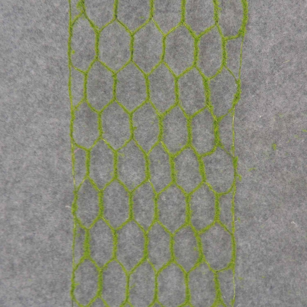 RIBBON WIRE W/ MOSS  6' 3.75" WIDE