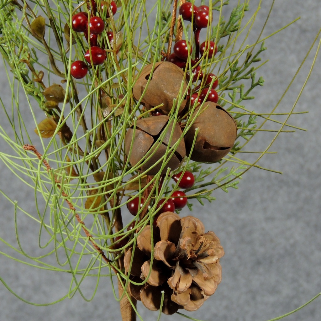 PINE/BERRY/CONE SPRAY 20" W/ RUSTIC BELLS