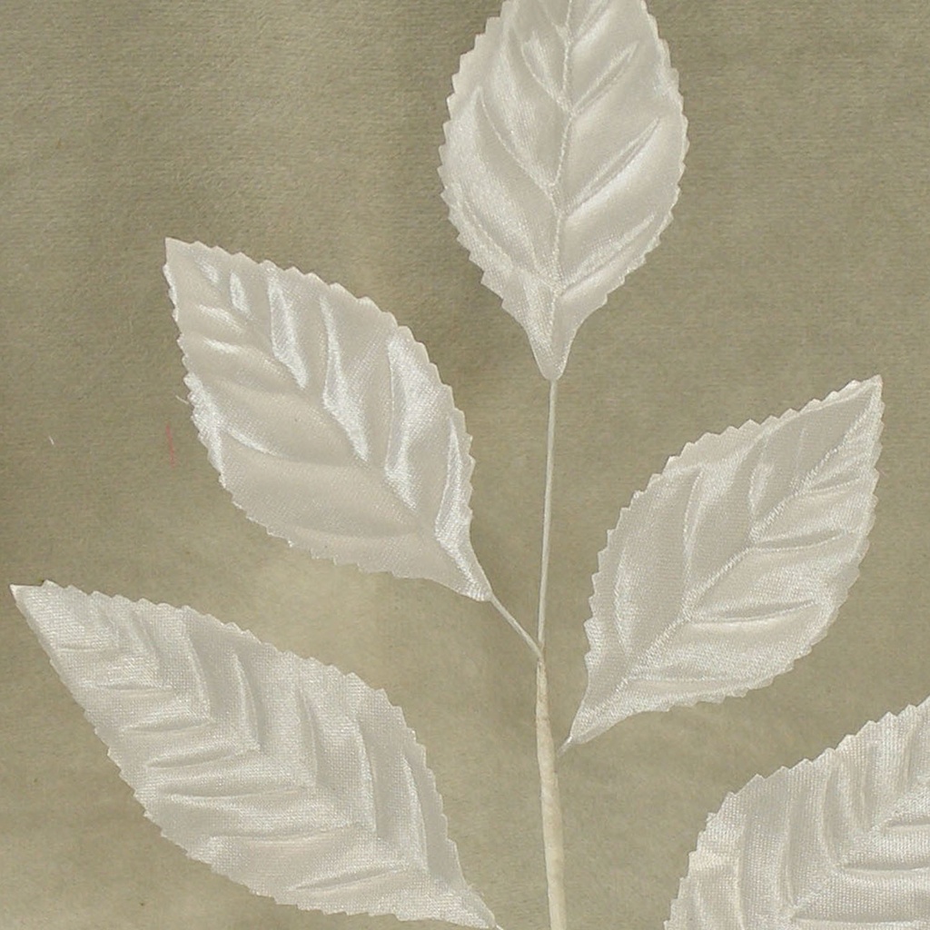 LEAF ROSE SATIN PICK 7.5"(6/BG)  WHITE