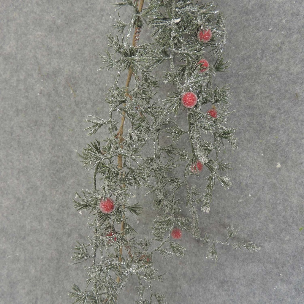 PINE GARLAND W/BERRIES 43"