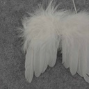 ANGEL WINGS 4" FEATHERED WHITE  W/WHT HANGER