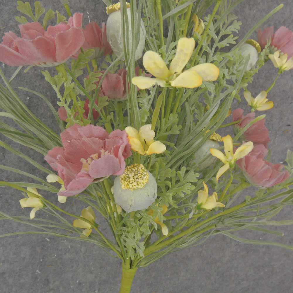 26" COSMOS & FERN MIXED BUSH RED