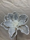 20" METALLIC MAGNOLIA PICK W/ FROST PLATINUM