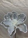 20" METALLIC MAGNOLIA PICK W/ FROST PLATINUM