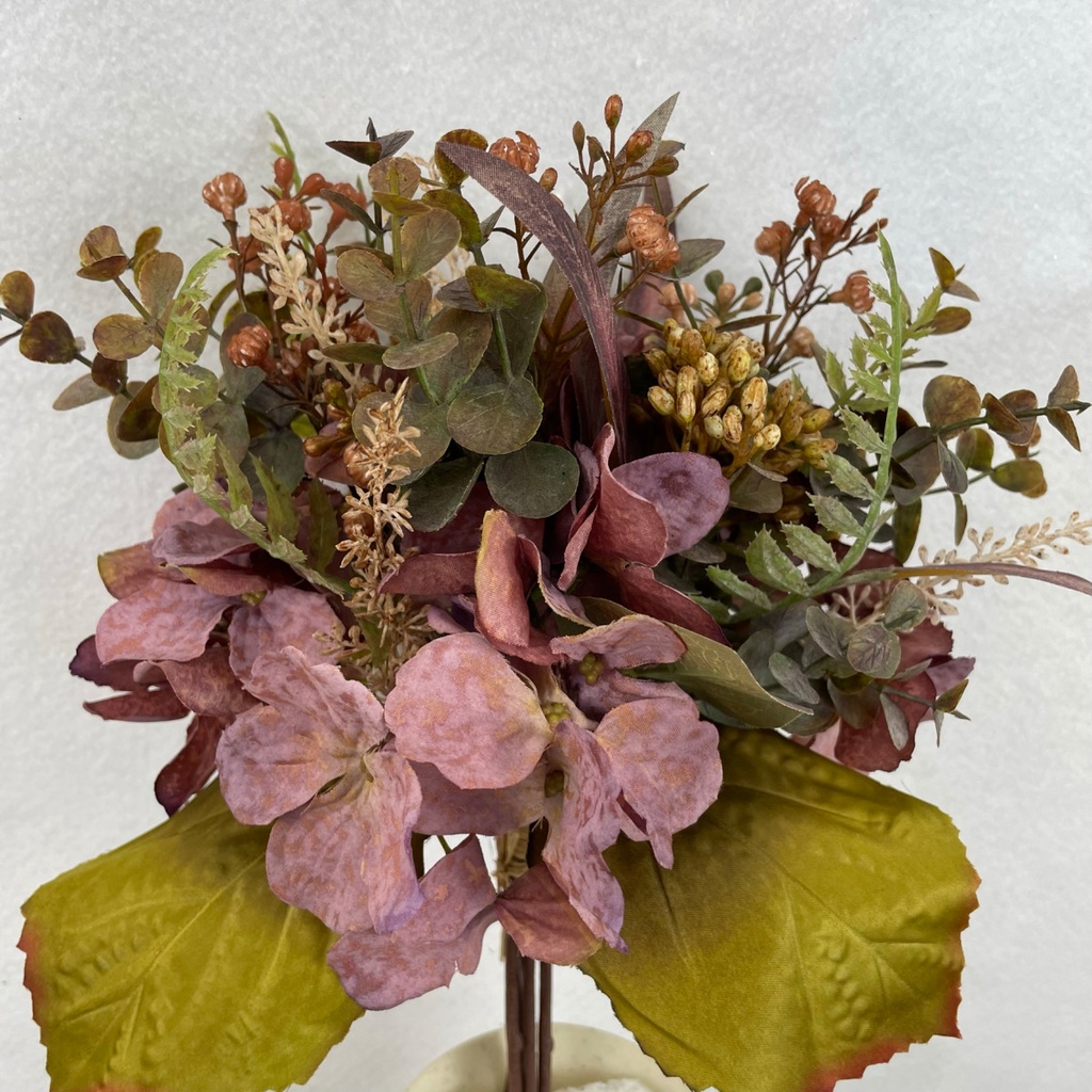 13" HYDRANGEA, BERRY AND EUCALYPTUS BUNDLE MAUVE