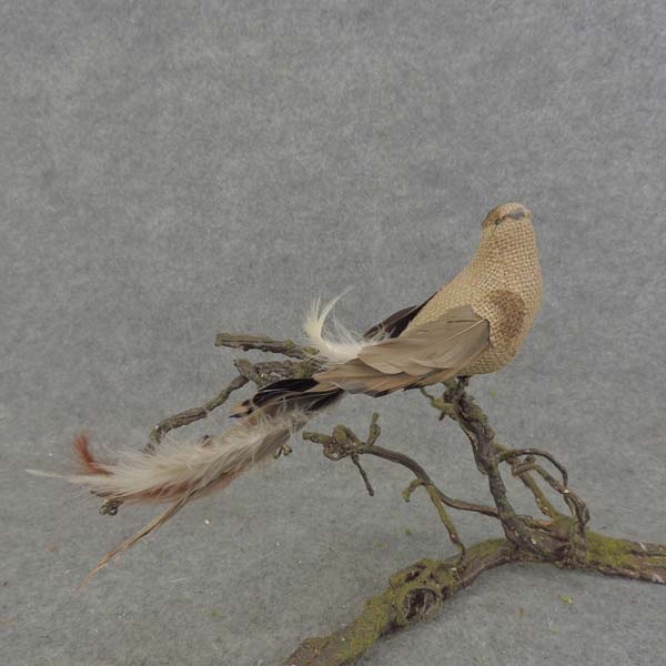 [B6743] 11" BIRD BURLAP LONG FEA. TAIL 1 (6/BOX) W/CLIP