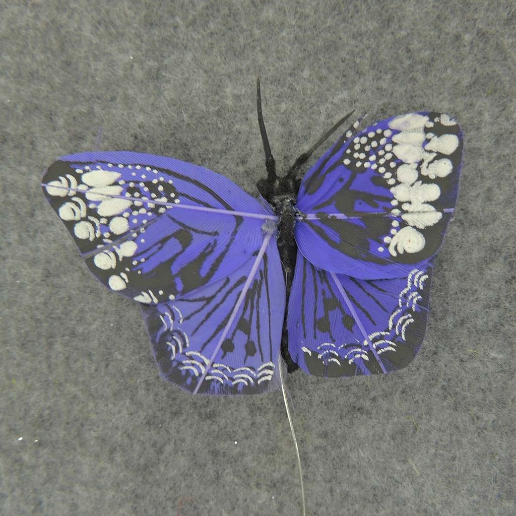 2.5" FEATHER BUTTERFLY  LAVENDER