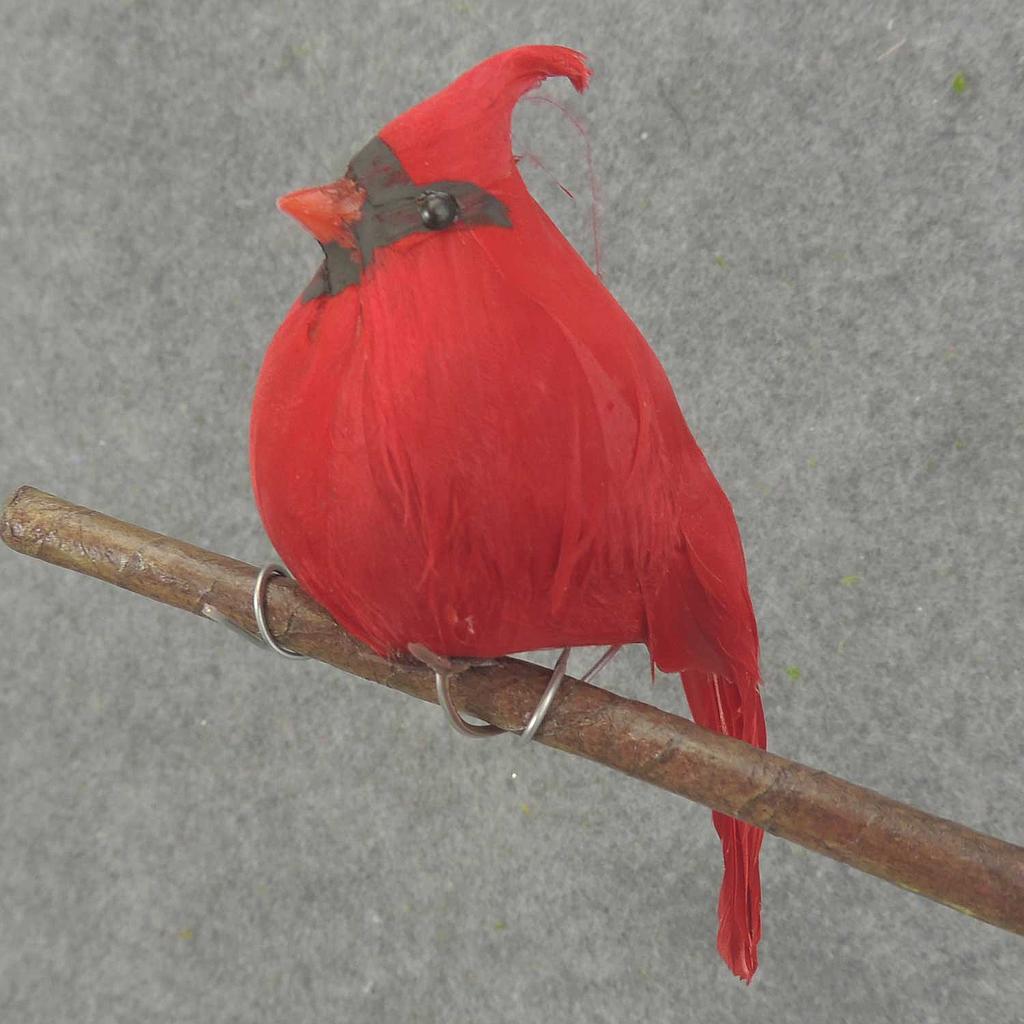 4.5" FAT SITTING CARDINAL WITH FEATHERS  