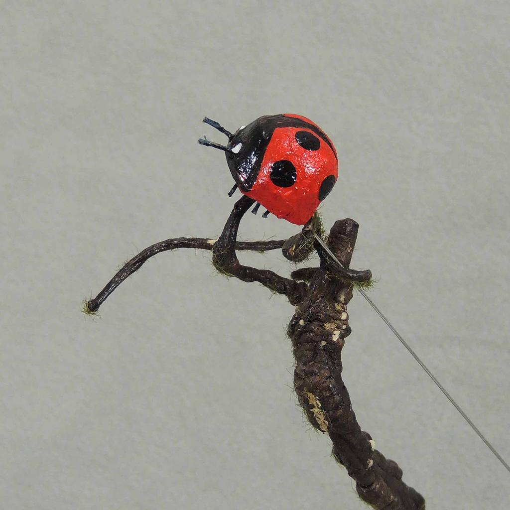 [B6718] 1" LADYBUG RED W/WIRE