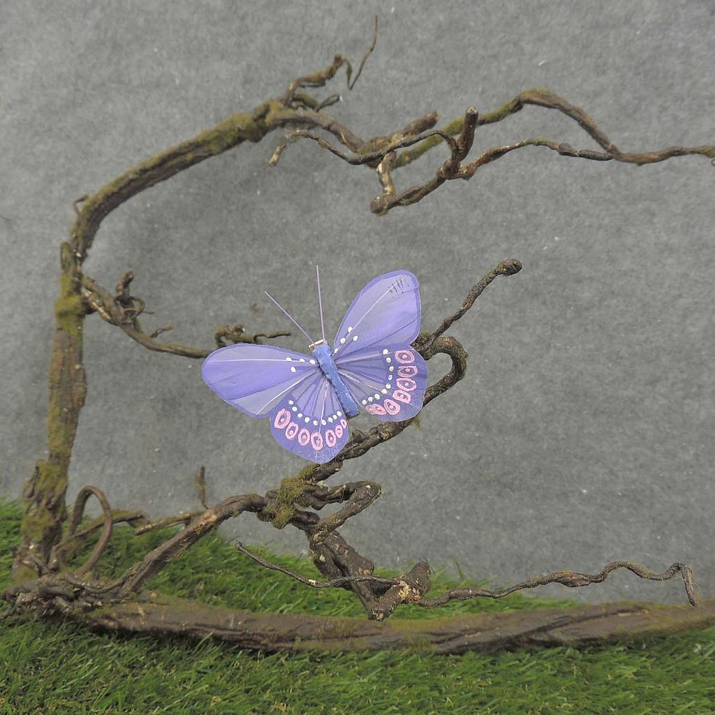 2.5" BUTTERFLY LAVENDER FEATHER W/WIRE
