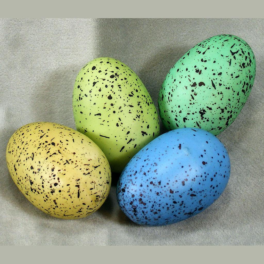 2.5" EGGS ASSORTED (12/BOX)