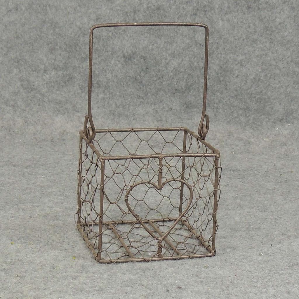 BASKET WIRE 4"H X 4.5"D W/HDL