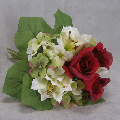 ROSE BUD/HYDRANGEA BUNDLE  RED/GREEN