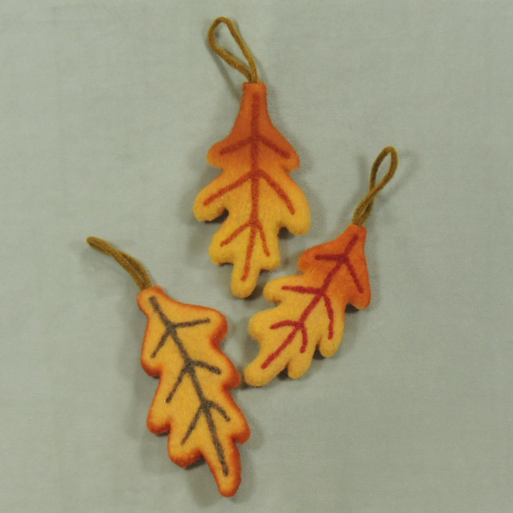 OAK LEAF WOOL ORNAMENT 3-ASST (3 PER SET)