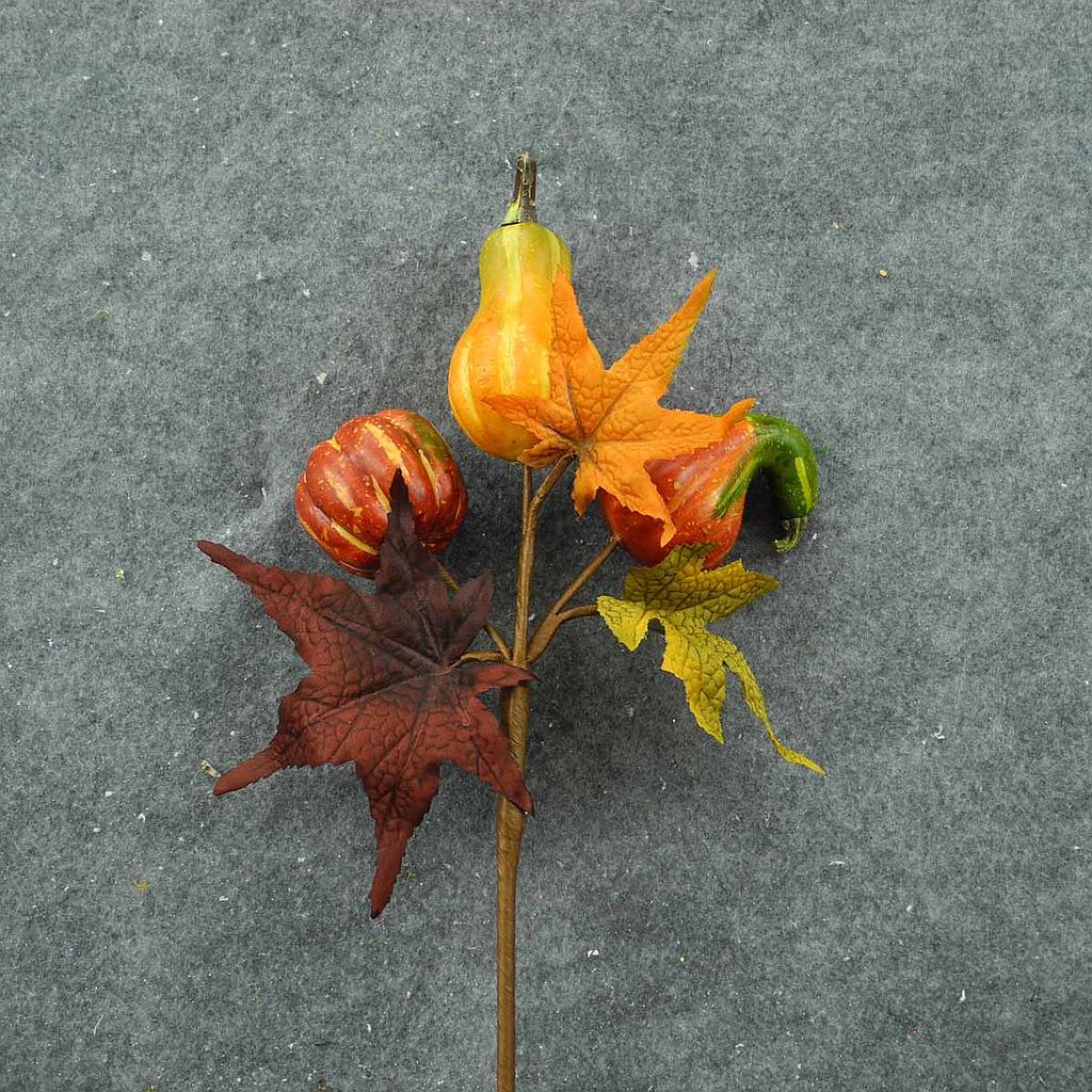 [SRF8000] 19.5" PUMPKIN/GOARD SPRAY 19 W/MAPLE LEAVES