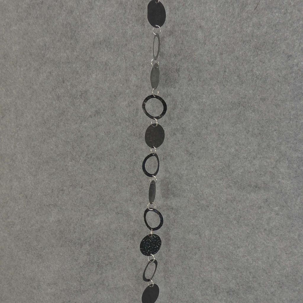 [X91342-BLK] 6' CIRCLE/LOOP GARLAND - BLACK