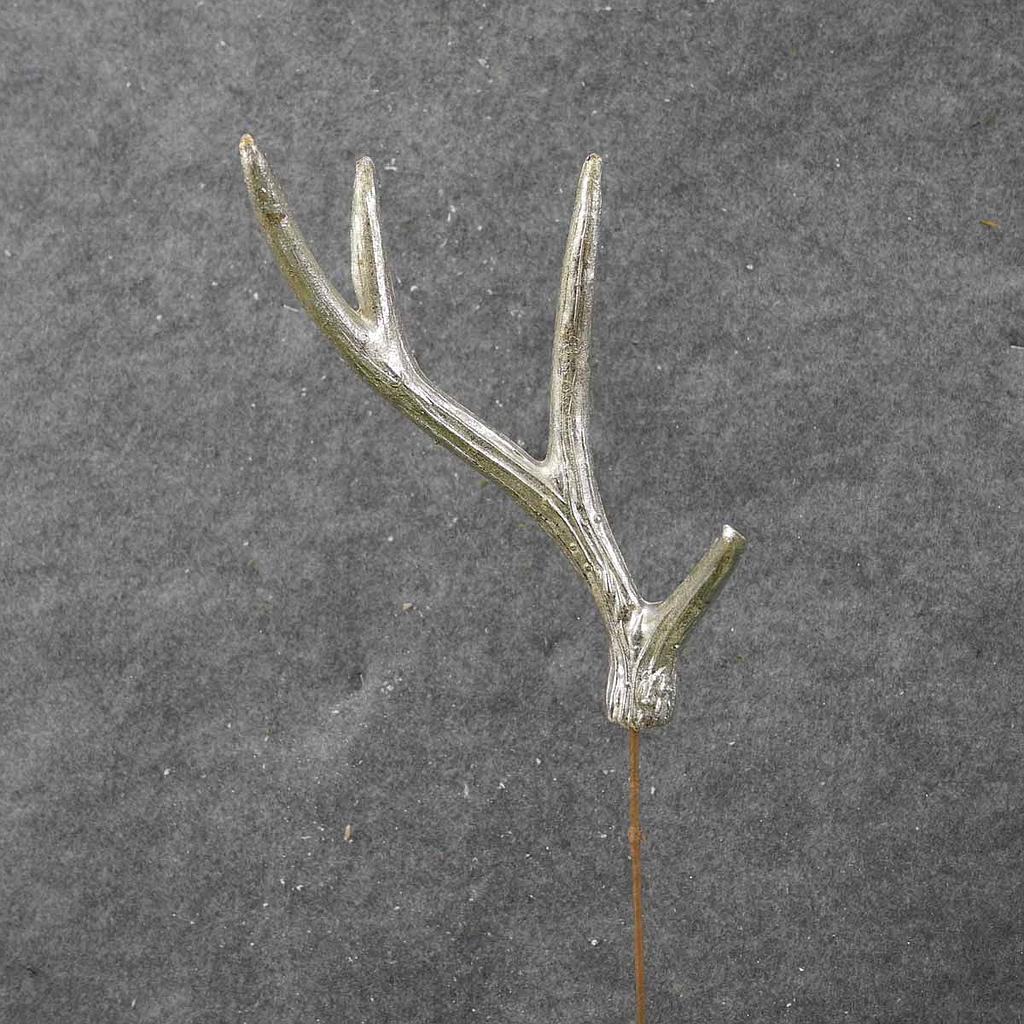 [XA8050-SIL] 7.5" ANTLER ON 8" PICK SILVER