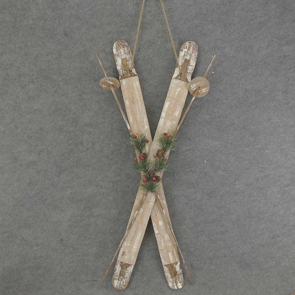 SKIS W/PINE/BERRIES 34" W/HANGER