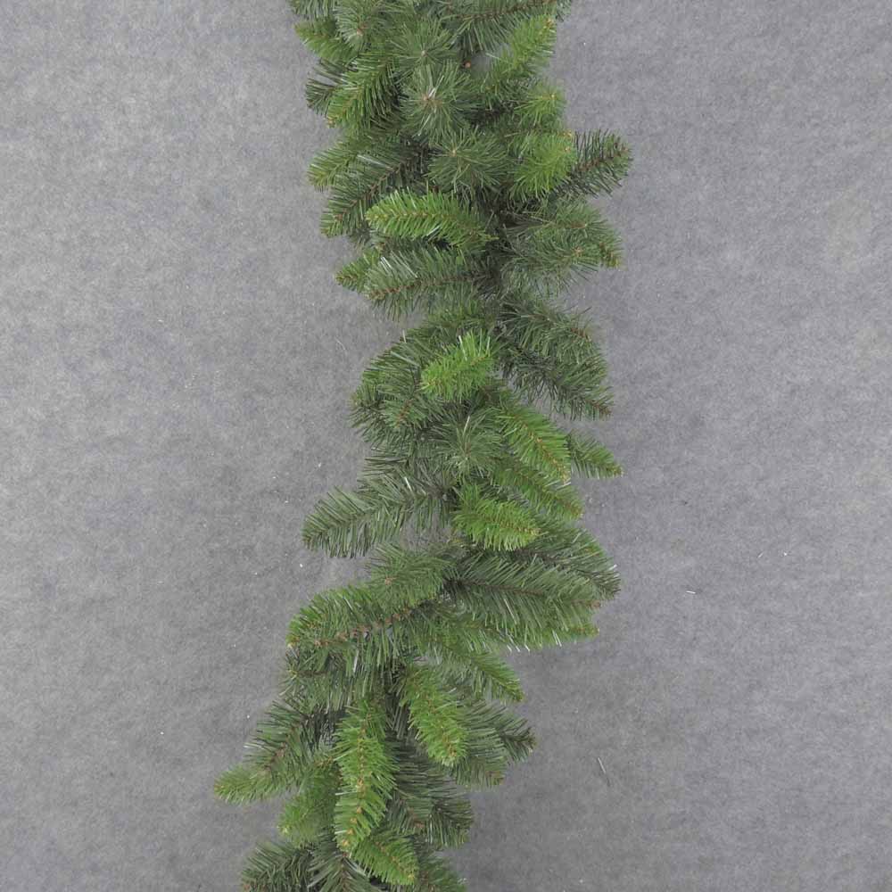 [XB0052-L] 9'x12" TWO-TONE GREEN PINE GARLAND