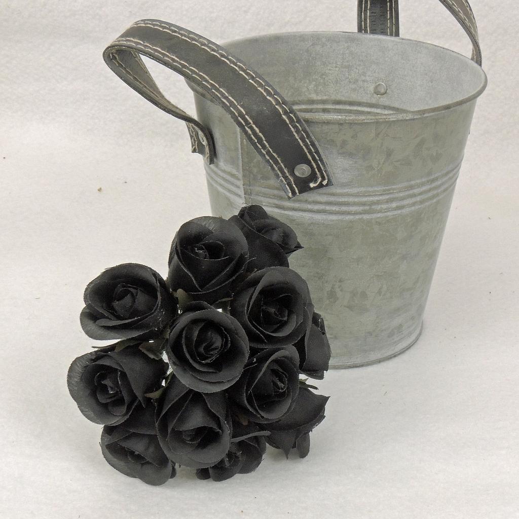ROSE SWEETHEART PICK  BLACK (1 DZ/POLY BAG)