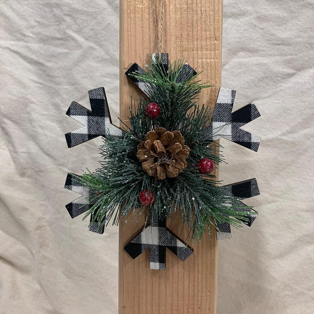 7" PLAID SNOWFLAKE ORNAMENT W/ PINE BLACK/WHITE