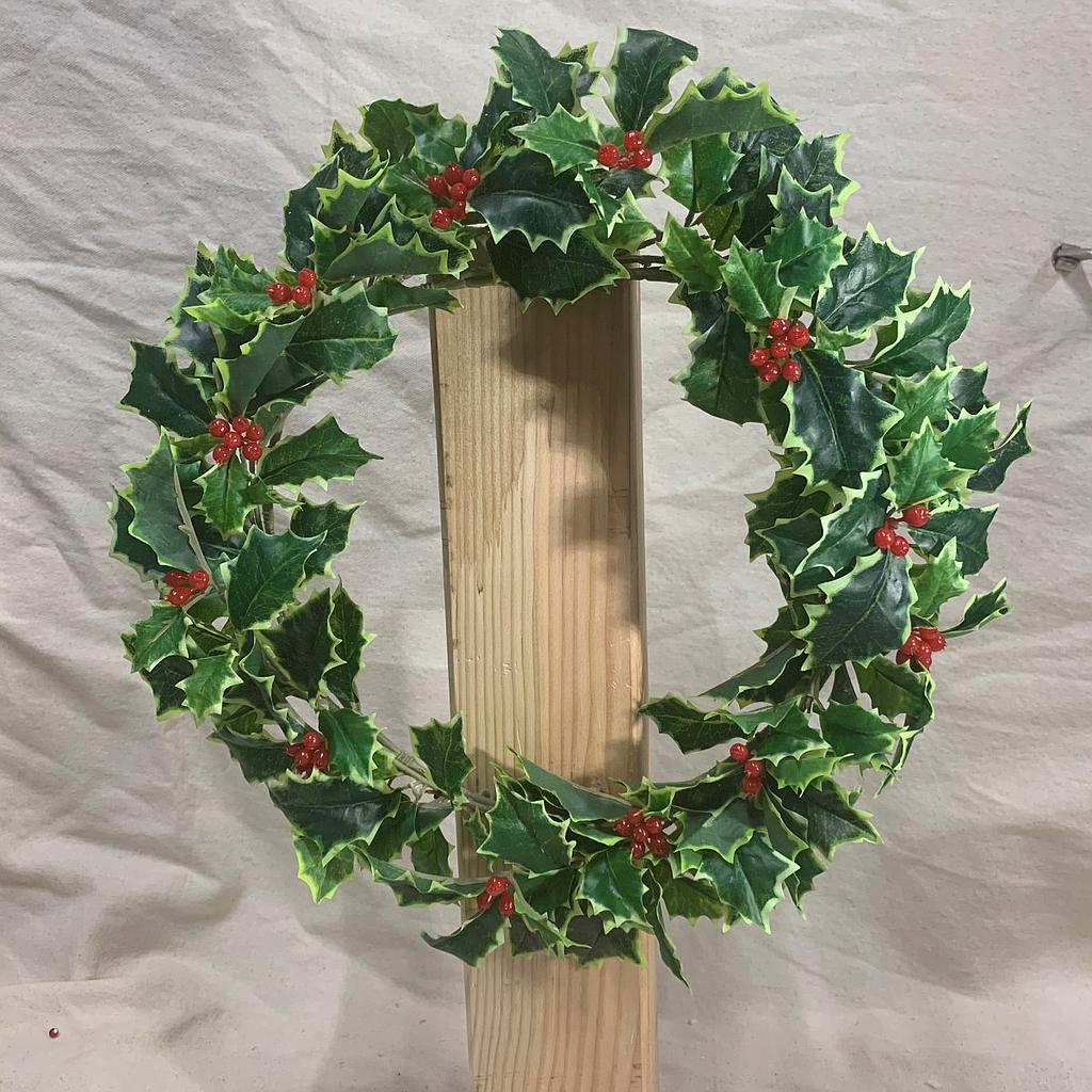 [XB1006-VAR] 10" HOLLY CANDLE RING VARIGATED