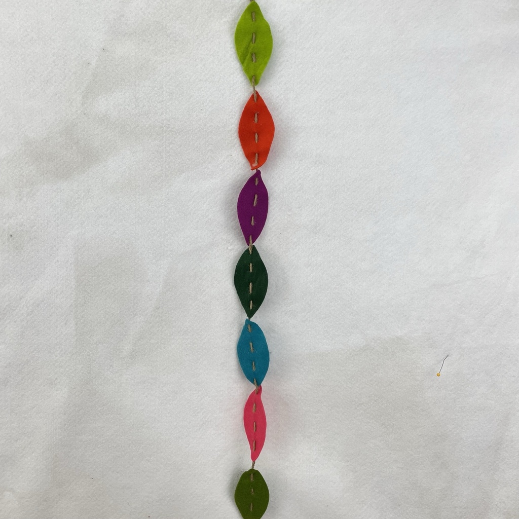 MULTICOLORED LEAF GARLAND