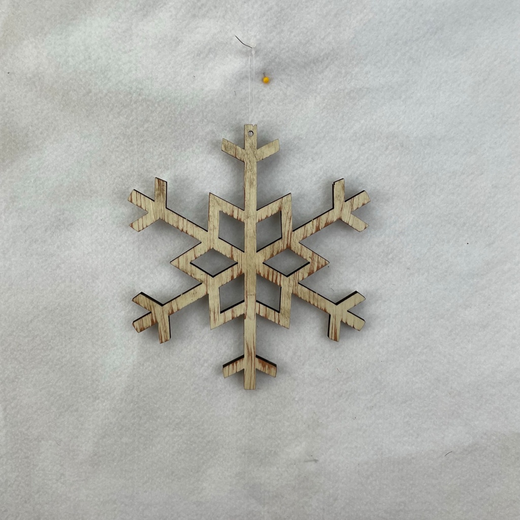 [XH2838-B] 8" WOODEN SNOWFLAKE HANGER CUT OUT 