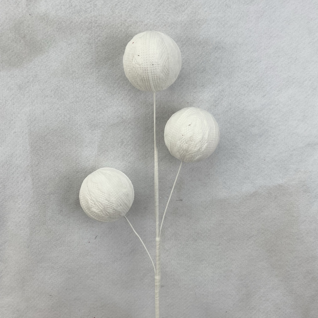29&quot; SWEATER BALL SPRAY X3 WHITE