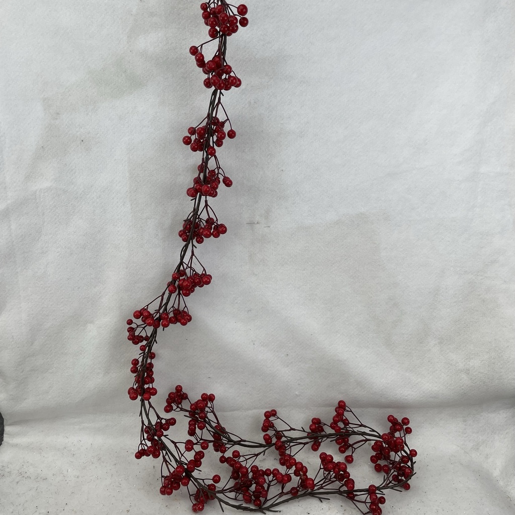 6' RED BERRY GARLAND