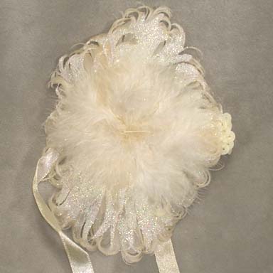 [BF16-IVO] FEATHER ELASTIC WRISTLET 6 PER BAG  IVORY