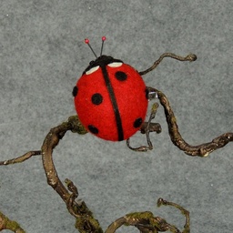 [SJ337] LADYBUG RED 2.5&quot; ON CLIP(4/BAG)