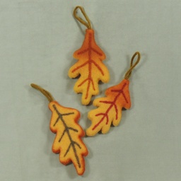 [SJF313] OAK LEAF WOOL ORNAMENT 3-ASST (3 PER SET)