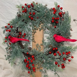 [XL1006] 20&quot; PINE/CEDAR WREATH W/ CARDINALS/BERRIES/CONES