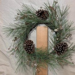 [XL1015] 20&quot; PINE WREATH W/ CHAMPAGNE GLITTER BERRIES/CONES/LEAF