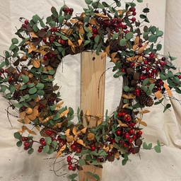 [SAF1006] 24" EUCALYPTUS WREATH W/ CONES & BERRIES TRICOLOR