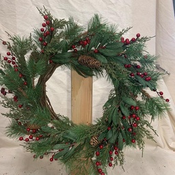 [XA1002] 24&quot; PINE WREATH W/ BERRIES &amp; CONES