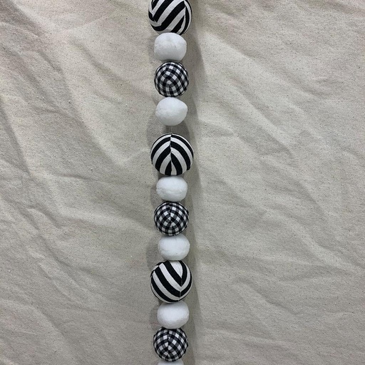 [XA1109-BWT] 4' BALL STRING GARLAND BLACK/WHITE