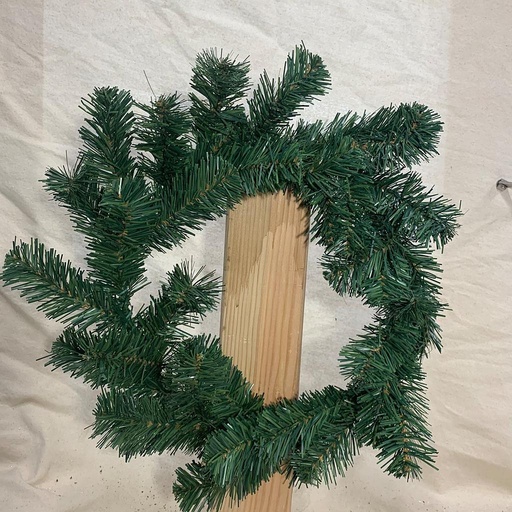 [XB1012-20W] 20" PINE WREATH (36 TIPS)