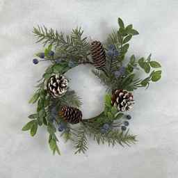 [XL2625] 9&quot;  PINE AND LEAF WREATH W/ BLUE BERRIES AND CONES