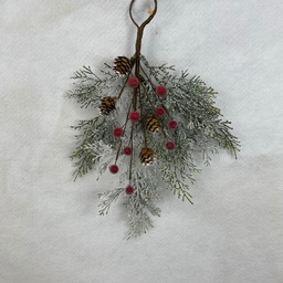 [XL2654] 13" PINE HANGER W/ SNOW AND RED BERRIES