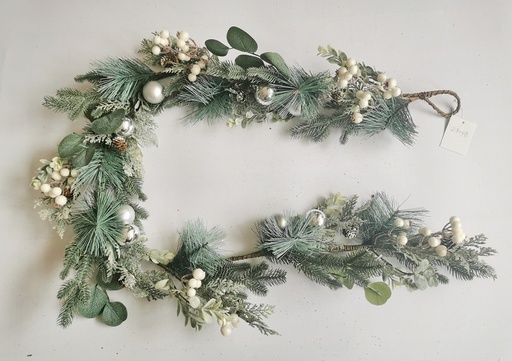 [XL4612] 5' PINE/EUCALYPTUS GARLAND W/ CONES & WHITE BERRIES