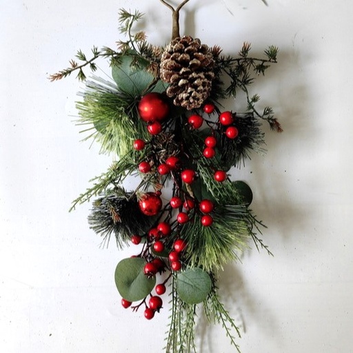 [XL5619] 19.75" MIXED PINE HANGER W/ EUCALYPTUS/CONES/BERRIES
