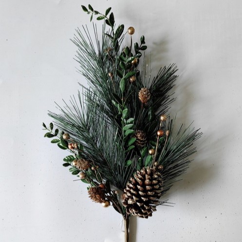[XL5631] 27.5" GLITTER PINE SPRAY W/ CONES & GOLD BERRIES